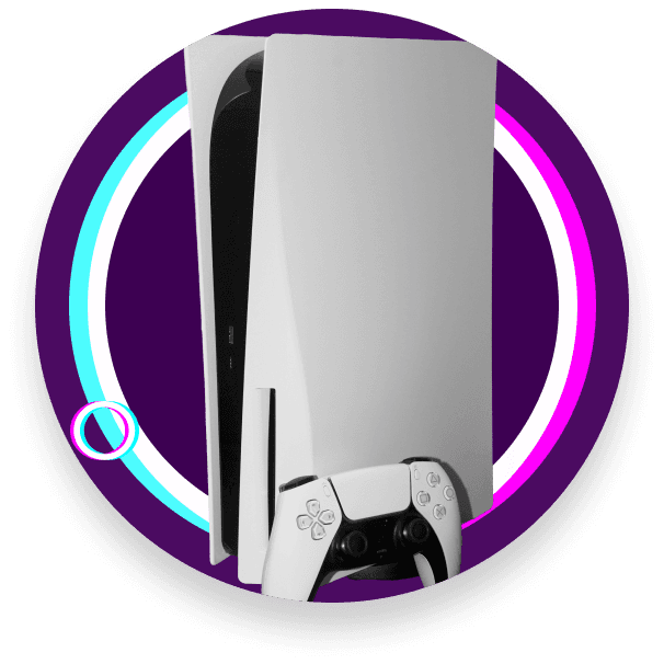 Девушка смотрит фильм