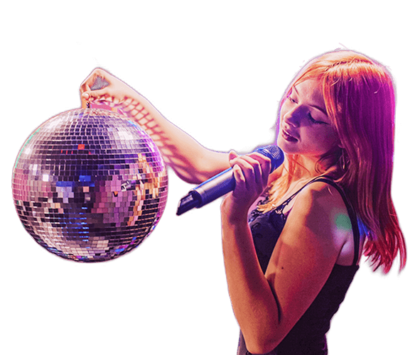 Девушка с микрофоном